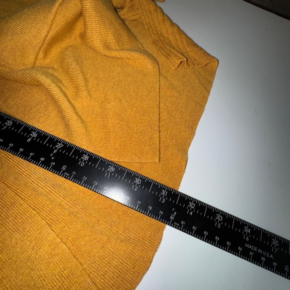 ORVIS SweaterAnyWear Eco-Friendly Merino-Blend Cardigan Gold Mustard M New - Picture 8 of 10